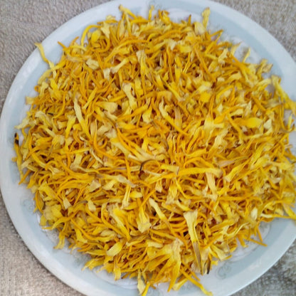 Premium Dried White Lotus Stamens - 100% Pure Sacred Lotus (Nymphaea Ampla) Floral Garnish | Ceylon Herbs