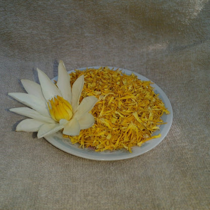 Premium Dried White Lotus Stamens - 100% Pure Sacred Lotus (Nymphaea Ampla) Floral Garnish | Ceylon Herbs